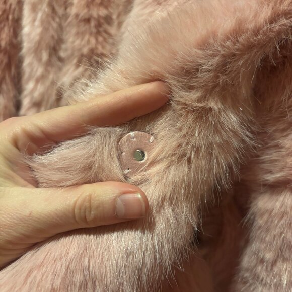 On 34th Collared Silver Pink Faux-Fur Jacket Size XL NWT - Picture 5 of 11